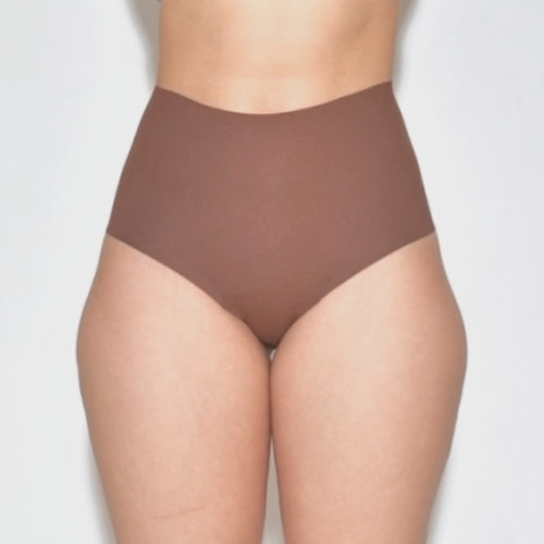Women's High Waist Hipster organic cotton underwear in the color mocha - video